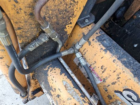 case skids steer bleeding hydraulic lines|case 1840 hydraulic hose problems.